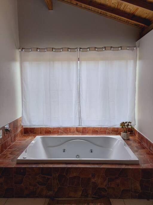Cabana Recanto Do Arruda Para Casal Em Águas Mornas Kültér fotó